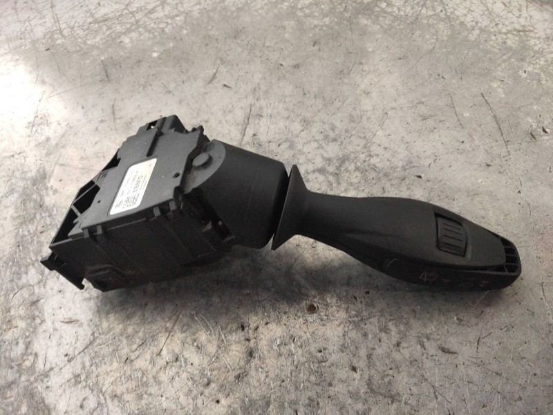 Recambio de mando limpia para ford fiesta (cb1) ambiente referencia OEM IAM 8A6T17A553AC  