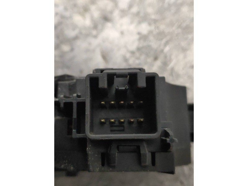 Recambio de mando limpia para ford fiesta (cb1) ambiente referencia OEM IAM 8A6T17A553AC  