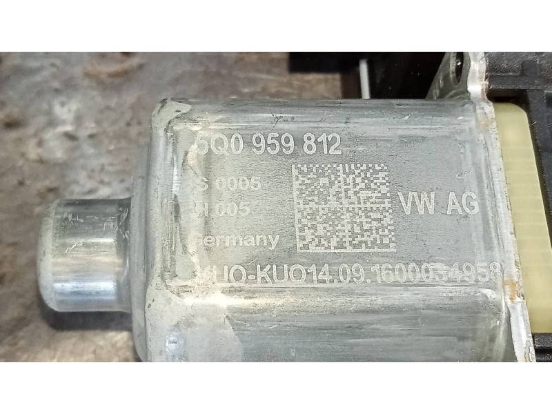 Recambio de elevalunas trasero derecho para volkswagen golf vii lim. (bq1) sport referencia OEM IAM 5G4839462C  