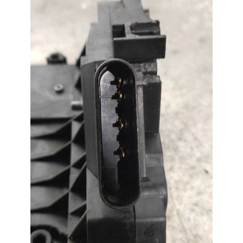 Recambio de motor cierre centralizado delantero derecho para ford fiesta (cb1) ambiente referencia OEM IAM 8A6AA21812BE 3P 