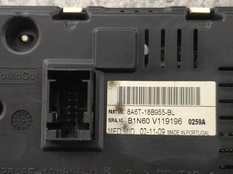 Recambio de pantalla multifuncion para ford fiesta (cb1) ambiente referencia OEM IAM 8A6T18B955BL  