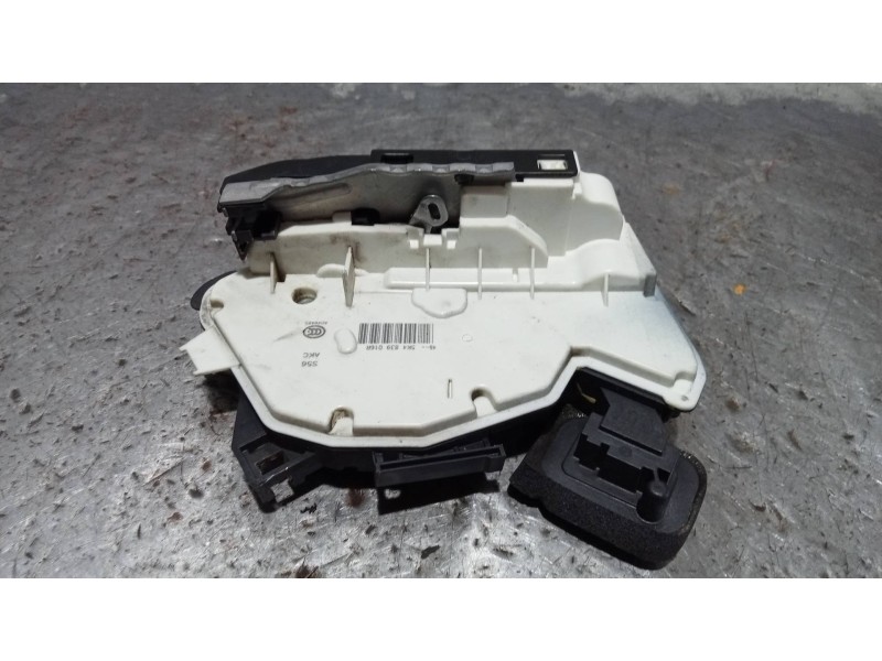 Recambio de motor cierre centralizado trasero derecho para volkswagen golf vii lim. (bq1) sport referencia OEM IAM 5K4839016R  