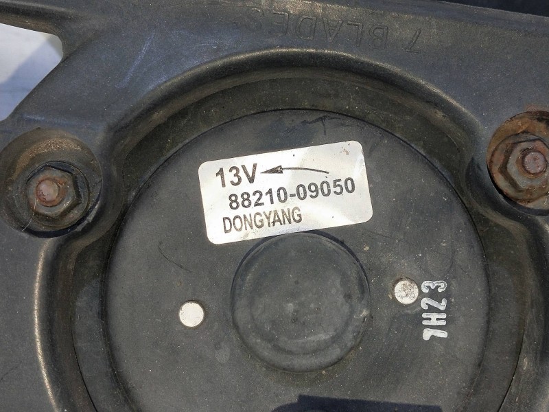 Recambio de electroventilador para ssangyong actyon 2.0 td cat referencia OEM IAM 8821009050  