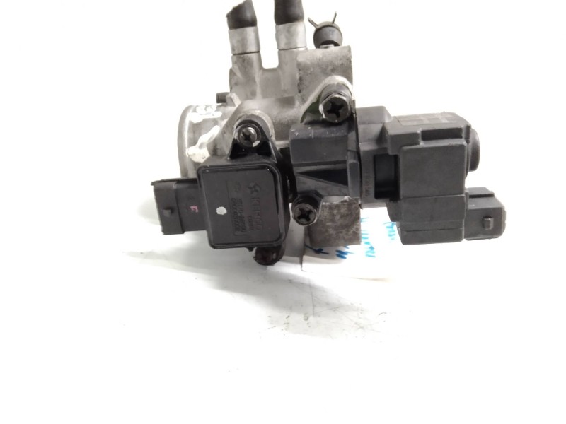 Recambio de caja mariposa para hyundai elantra (xd) 1.6 16v cat referencia OEM IAM   