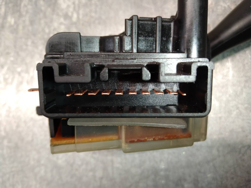 Recambio de mando limpia para toyota yaris (ncp1/nlp1/scp1) 1.0 linea luna referencia OEM IAM 173647  