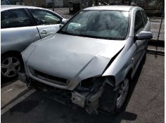 opel astra g berlina del año 2000