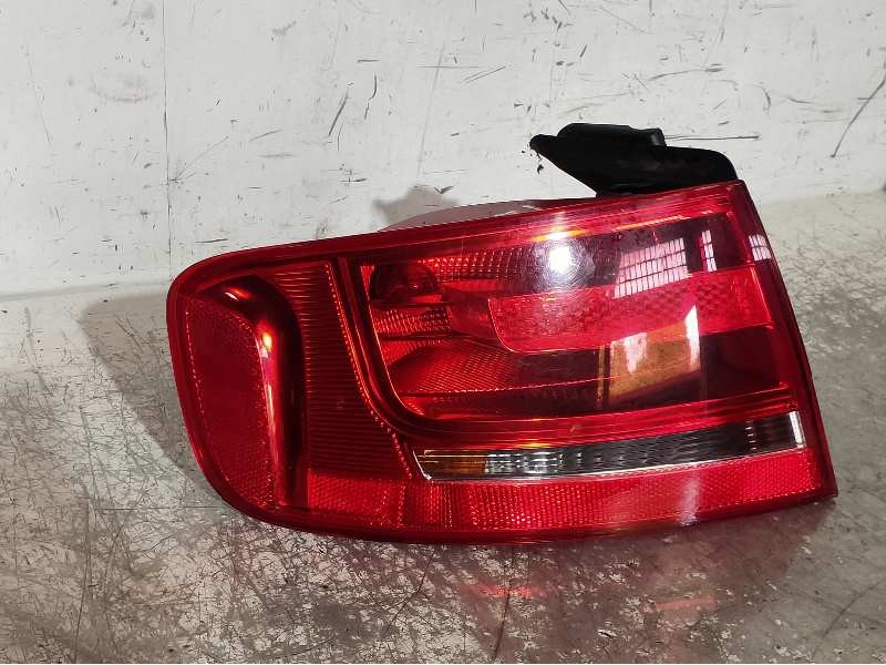 Recambio de piloto trasero izquierdo para audi a4 ber. (b8) referencia OEM IAM    Recambio de piloto trasero izquierdo para audi a4 ber. (b8) referencia OEM IAM