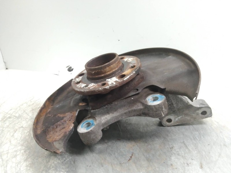 Recambio de mangueta delantera derecha para saab 9-5 familiar 3.0 v6 tid cat referencia OEM IAM   