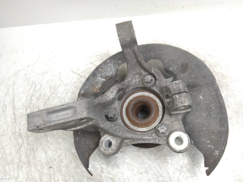 Recambio de mangueta delantera derecha para saab 9-5 familiar 3.0 v6 tid cat referencia OEM IAM   