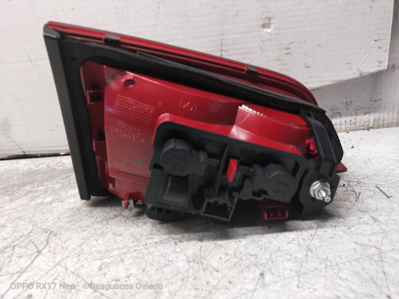 Recambio de piloto trasero derecho interior para audi a4 ber. (b8) referencia OEM IAM    Recambio de piloto trasero derecho interior para audi a4 ber. (b8) referencia OEM IAM