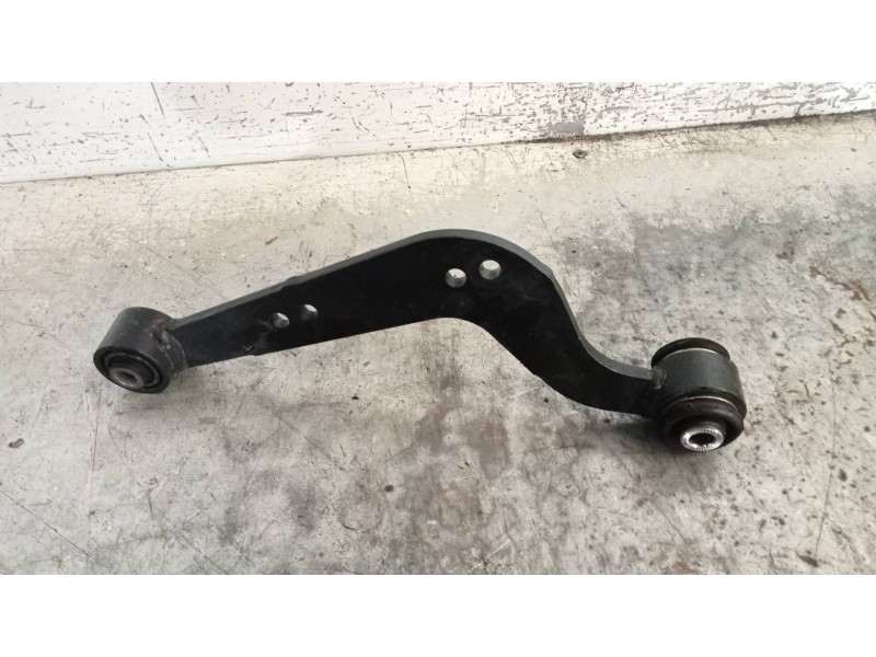 Recambio de brazo suspension superior trasero derecho para lexus nx 300h 4wd referencia OEM IAM   