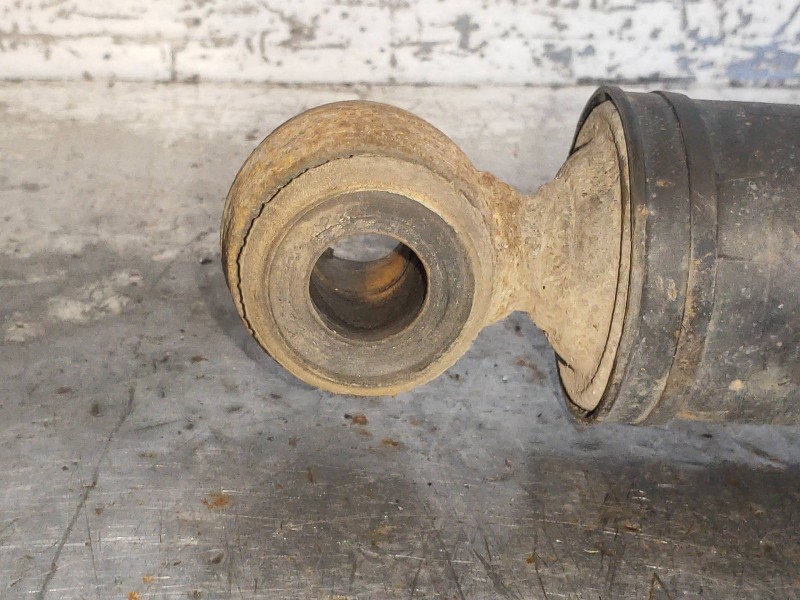 Recambio de amortiguador trasero derecho para land rover range rover 2.5 turbodiesel referencia OEM IAM   