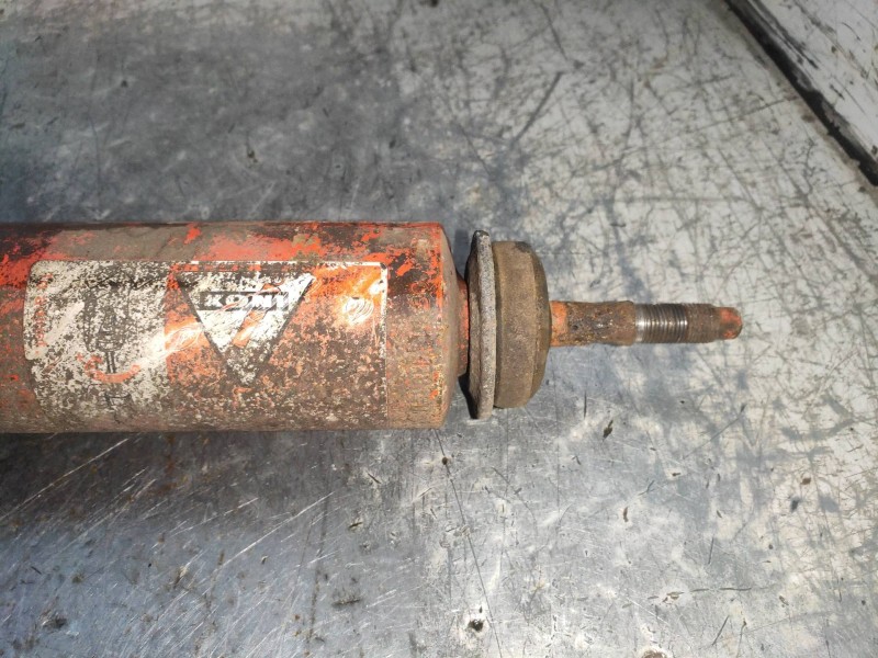 Recambio de amortiguador trasero derecho para land rover range rover 2.5 turbodiesel referencia OEM IAM   