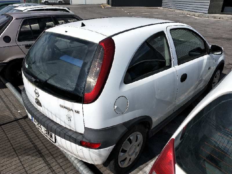 opel corsa c del año 2002