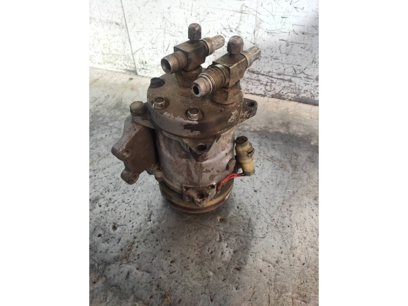 Recambio de compresor aire acondicionado para land rover range rover 2.5 turbodiesel referencia OEM IAM SD7097715  