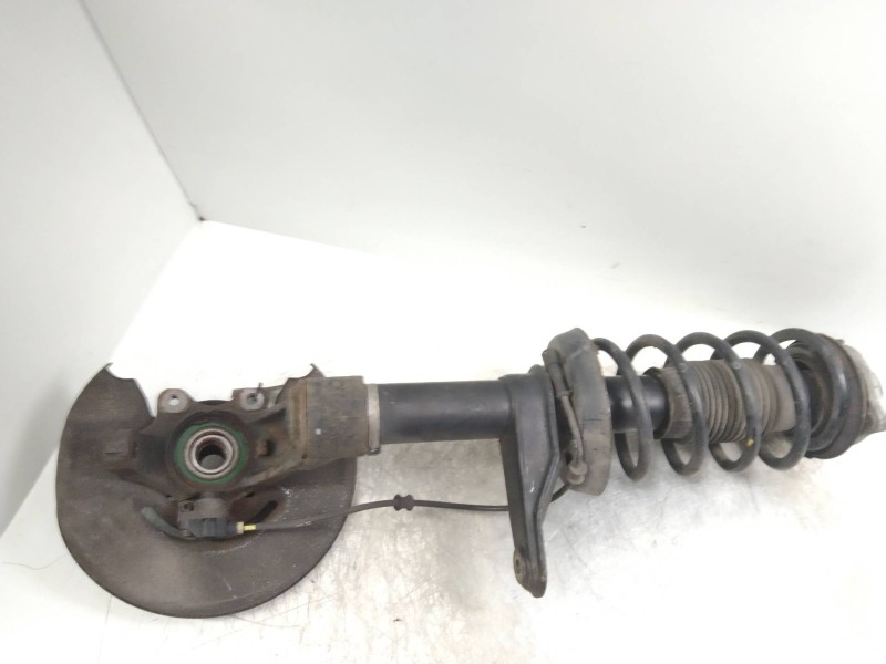 Recambio de mangueta delantera derecha para saab 900 berlina 2.0 referencia OEM IAM   