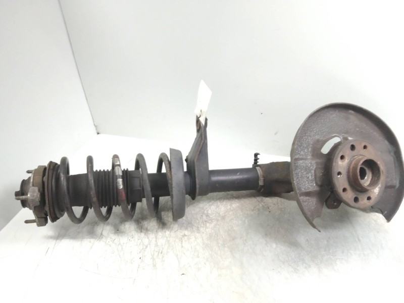 Recambio de mangueta delantera izquierda para saab 900 coupé 2.0 cat referencia OEM IAM   