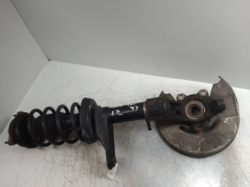 Recambio de mangueta delantera izquierda para saab 900 coupé 2.0 cat referencia OEM IAM   