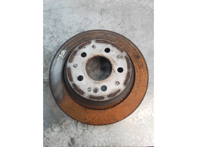 Recambio de disco freno trasero para mercedes vito kasten (639) 113 cdi lang (639.603) referencia OEM IAM   