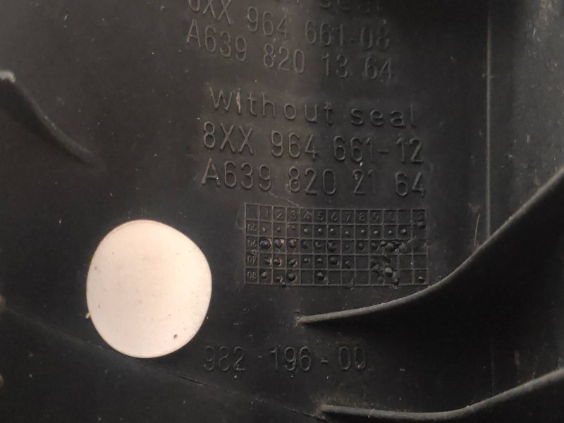 Recambio de piloto trasero derecho para mercedes vito kasten (639) 113 cdi lang (639.603) referencia OEM IAM A6398202164  