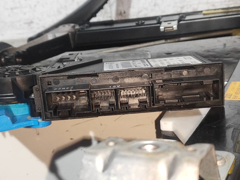 Recambio de elevalunas trasero derecho para seat exeo st (3r5)(2009>) sport referencia OEM IAM 8E0839462C 8E0959802E 