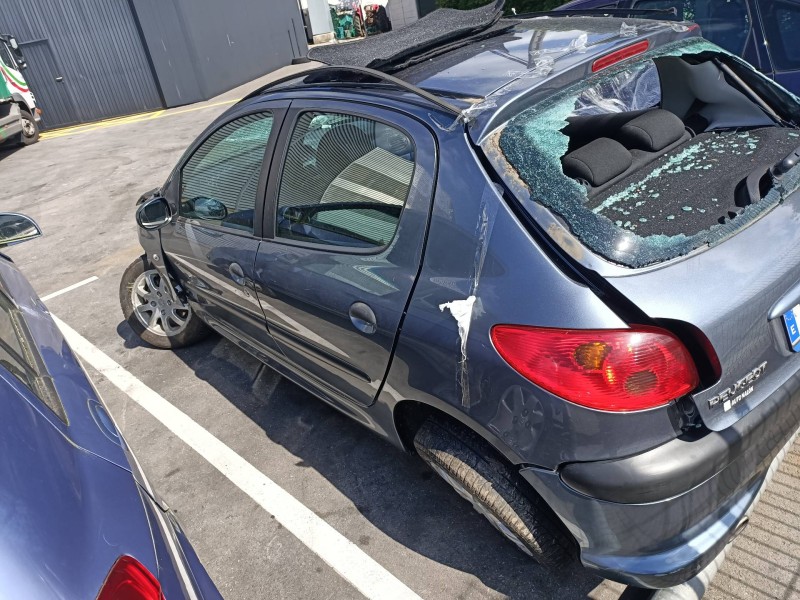peugeot 206 berlina del año 2006