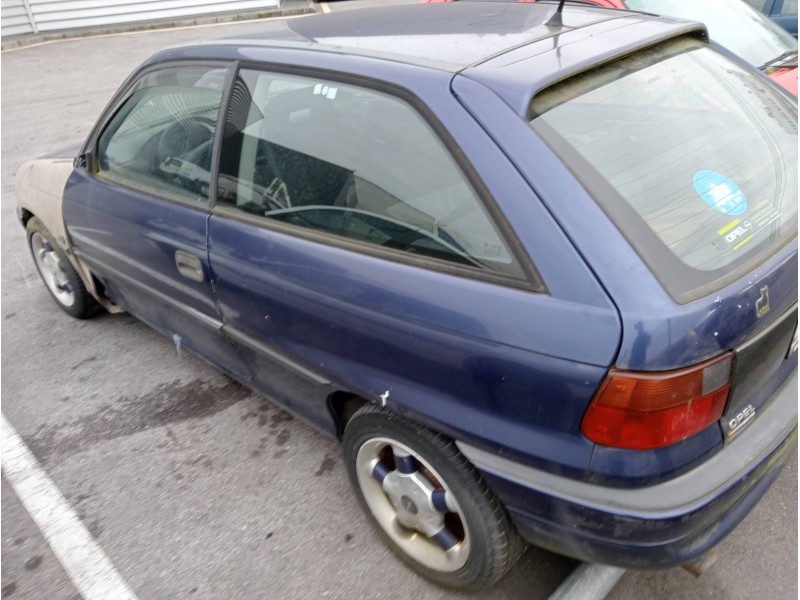 opel astra f berlina del año 1995