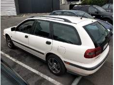 volvo v40 familiar del año 2000 2