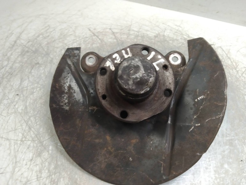 Recambio de mangueta delantera izquierda para seat 124 1.2 referencia OEM IAM   