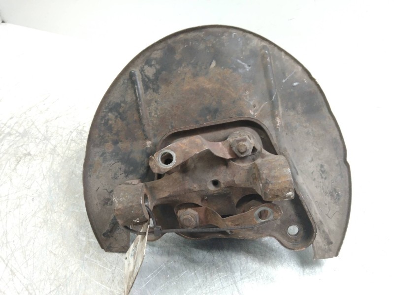 Recambio de mangueta delantera izquierda para seat 124 1.2 referencia OEM IAM   