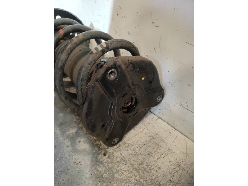 Recambio de amortiguador delantero izquierdo para mercedes vito kasten (639) 113 cdi lang (639.603) referencia OEM IAM A63932066