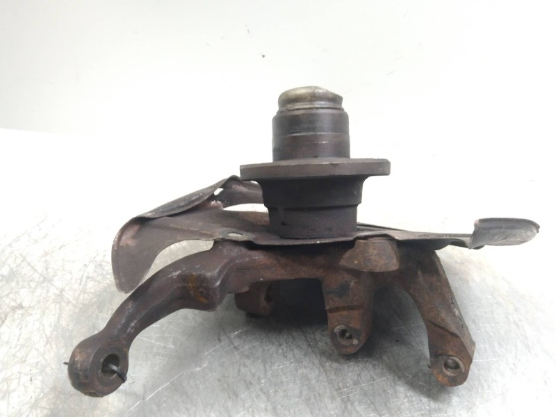 Recambio de mangueta delantera izquierda para seat 131 1.4 referencia OEM IAM    Recambio de mangueta delantera izquierda para seat 131 1.4 referencia OEM IAM