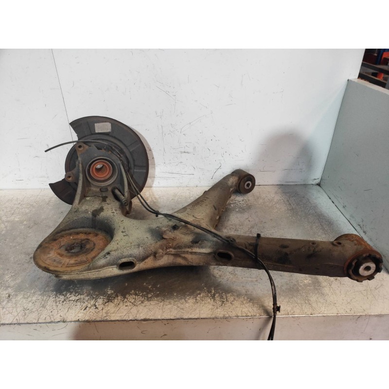 Recambio de mangueta trasera izquierda para mercedes vito kasten (639) 113 cdi lang (639.603) referencia OEM IAM 6393522404  