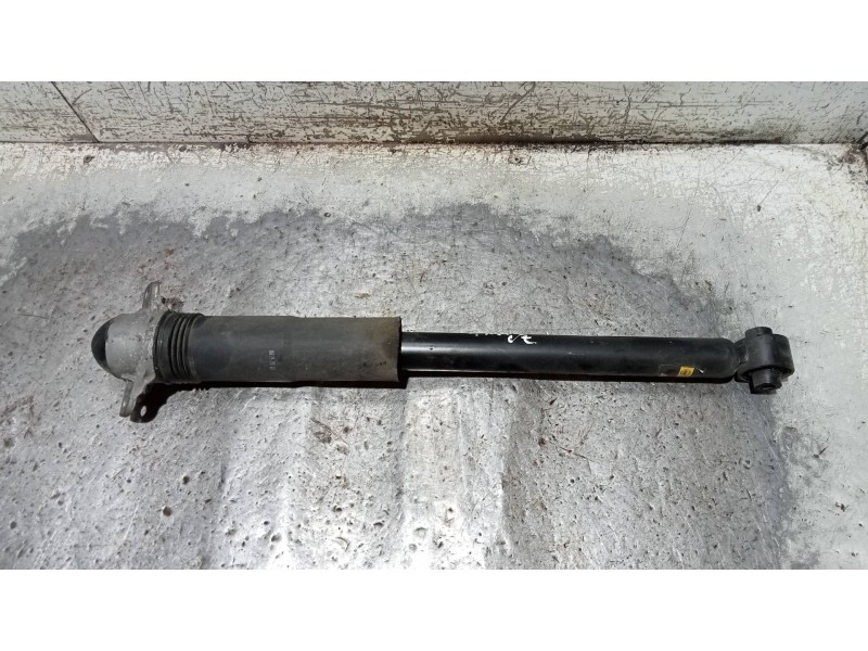 Recambio de amortiguador trasero izquierdo para volkswagen golf vii lim. (bq1) sport referencia OEM IAM   