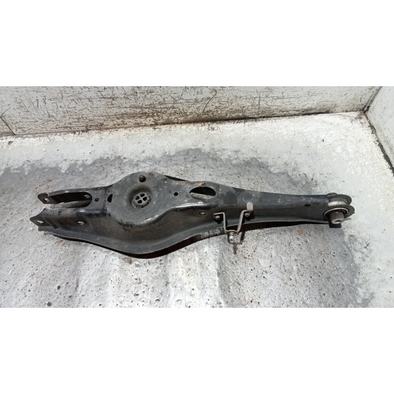 Recambio de brazo suspension inferior trasero izquierdo para volkswagen golf vii lim. (bq1) sport referencia OEM IAM 5Q0505311D 