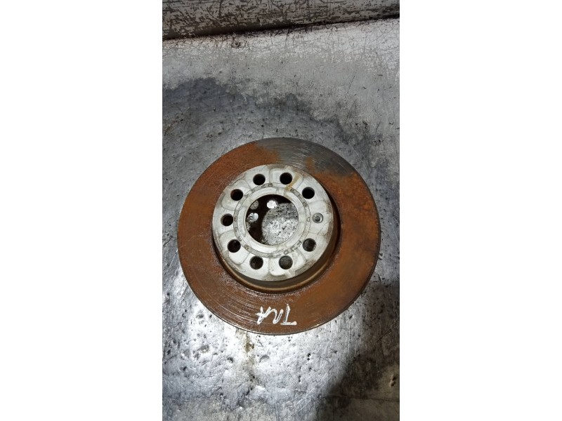 Recambio de disco freno trasero para volkswagen golf vii lim. (bq1) sport referencia OEM IAM   