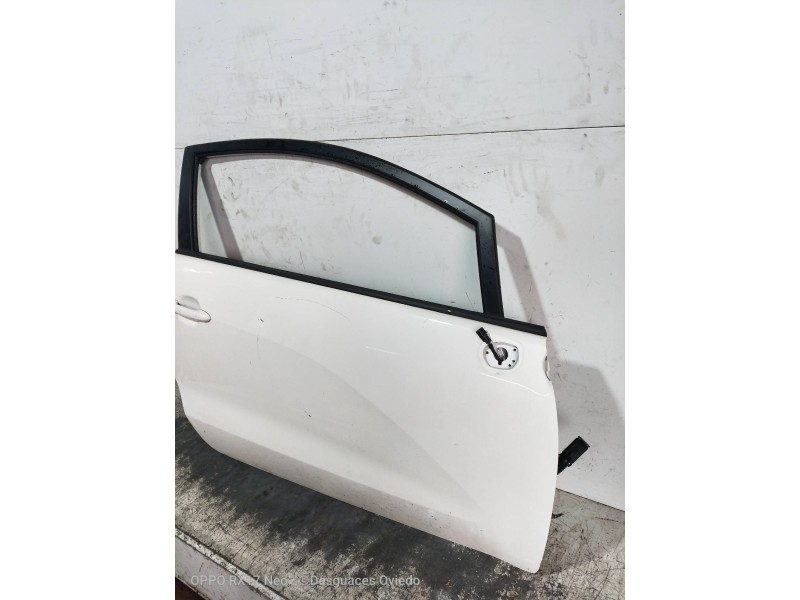 Recambio de puerta delantera derecha para kia rio uefa euro 2016 referencia OEM IAM   3P
