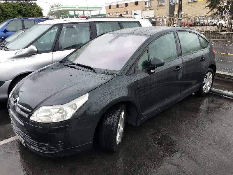 citroen c4 berlina del año 2012