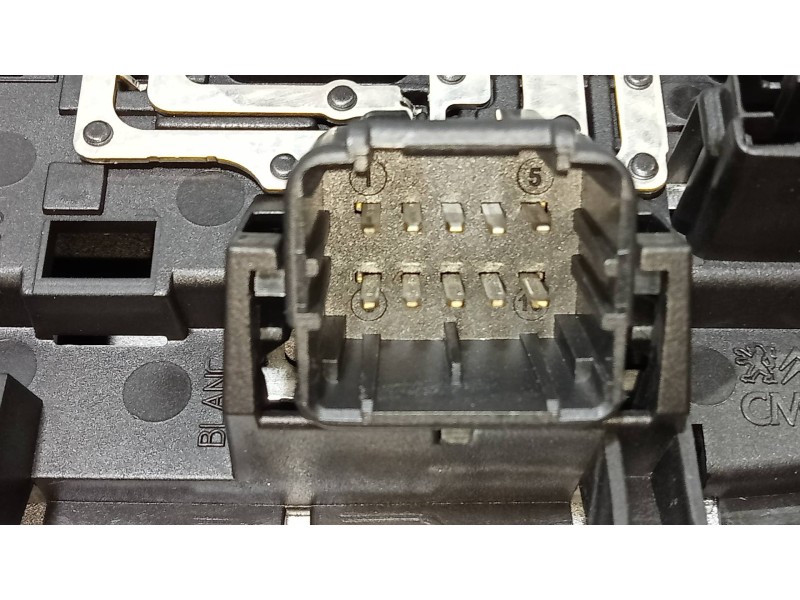 Recambio de luz interior para peugeot 508 active referencia OEM IAM   