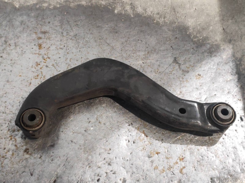 Recambio de brazo suspension superior trasero derecho para seat exeo st (3r5)(2009>) sport referencia OEM IAM 8E0505324M  