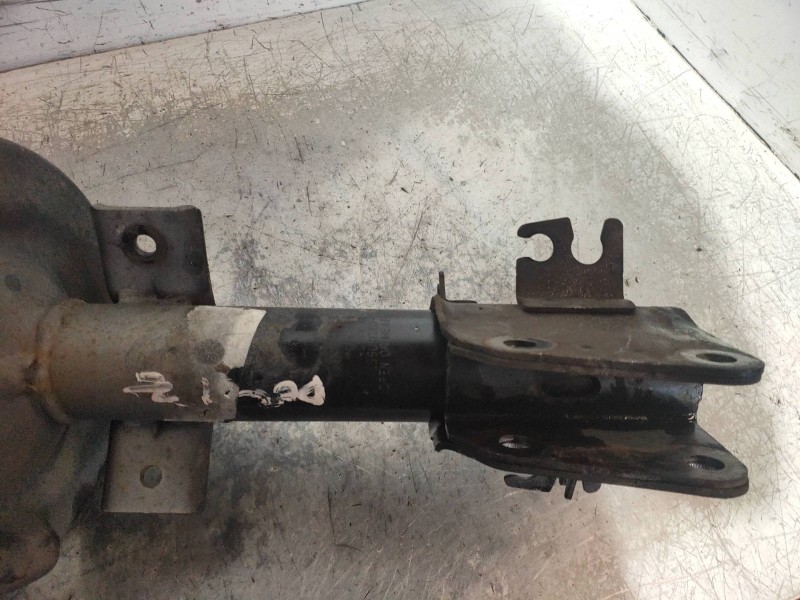 Recambio de amortiguador delantero izquierdo para renault master kombi l1h1 3,0t referencia OEM IAM   