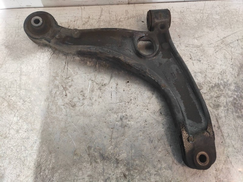 Recambio de brazo suspension inferior delantero izquierdo para renault master kombi l1h1 3,0t referencia OEM IAM   