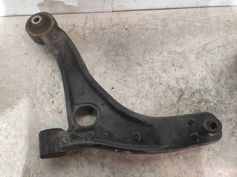 Recambio de brazo suspension inferior delantero izquierdo para renault master kombi l1h1 3,0t referencia OEM IAM   