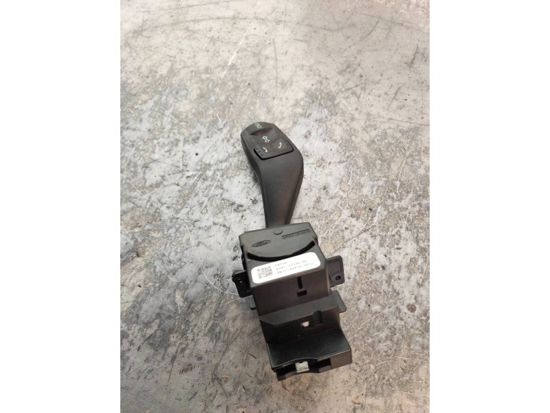 Recambio de mando luces para ford mondeo ber. (ca2) titanium referencia OEM IAM 6G9T13335BE  