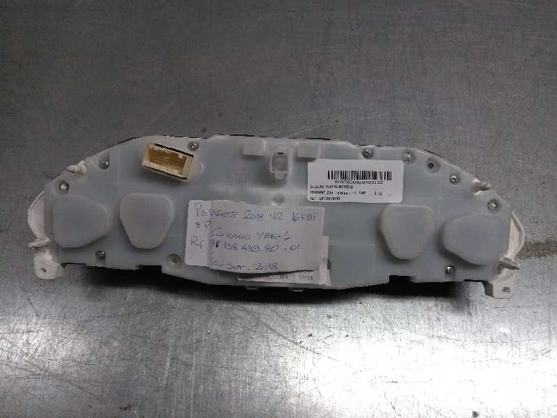 Recambio de cuadro instrumentos para peugeot 208 1.6 blue-hdi fap referencia OEM IAM 9813848980 01 