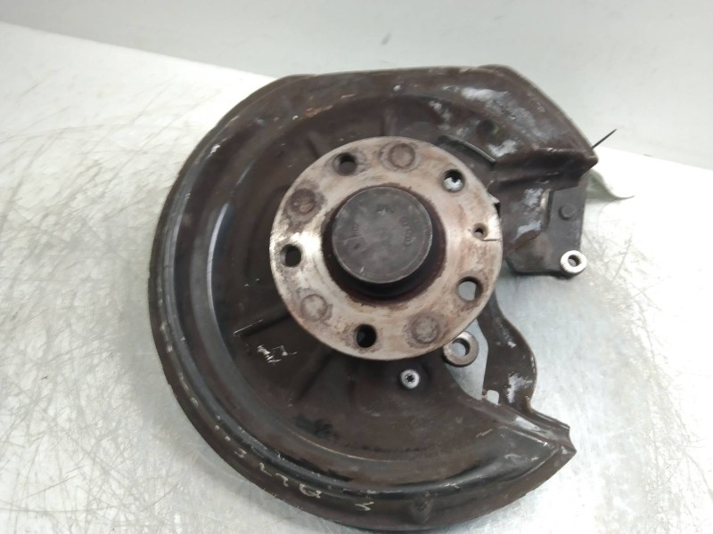 Recambio de mangueta trasera izquierda para seat altea (5p1) 1.9 tdi referencia OEM IAM    Recambio de mangueta trasera izquierda para seat altea (5p1) 1.9 tdi referencia OEM IAM