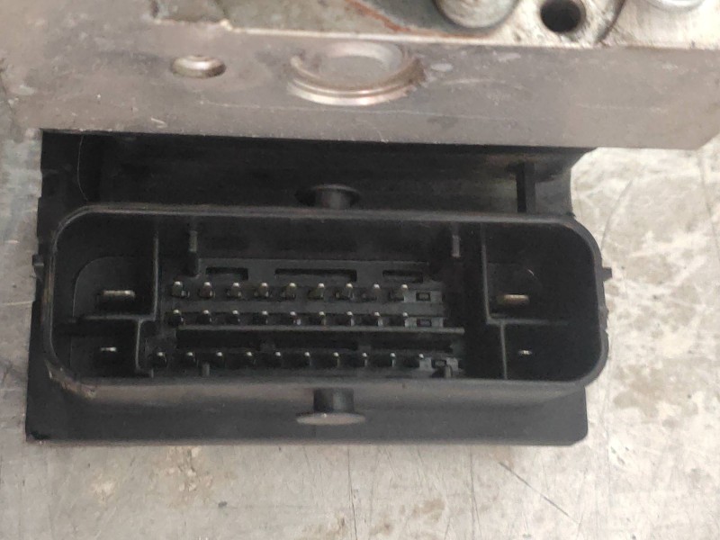 Recambio de abs para renault master kombi l1h1 3,0t referencia OEM IAM 0265237015 476600053R 0265800737 BOSCH