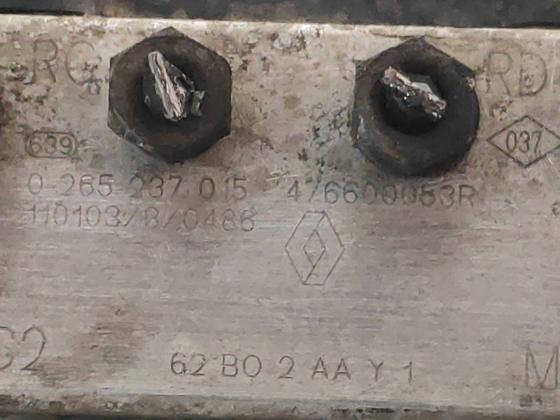 Recambio de abs para renault master kombi l1h1 3,0t referencia OEM IAM 0265237015 476600053R 0265800737 BOSCH