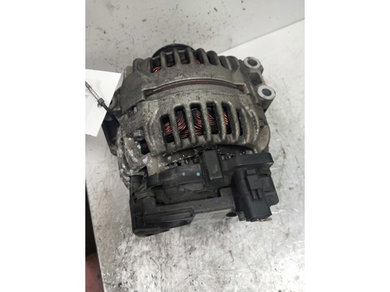 Recambio de alternador para dacia logan ambiance referencia OEM IAM 0124415043  