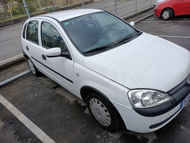 opel corsa c del año 2001